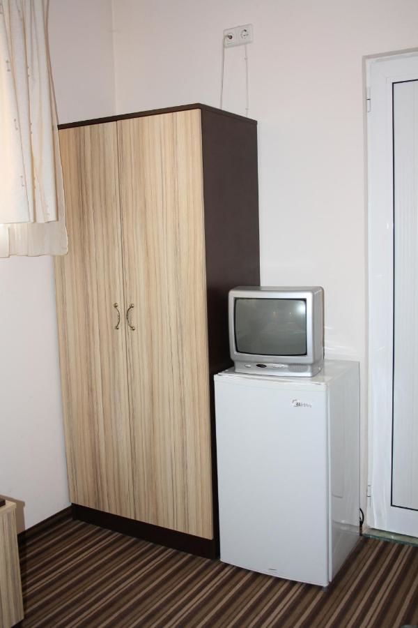 Отель Hotel Orlando София-15