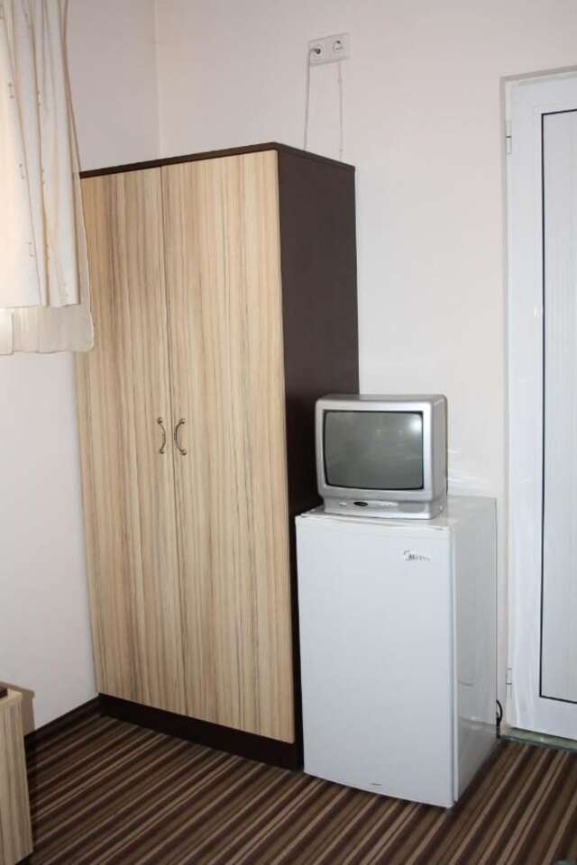 Отель Hotel Orlando София-14